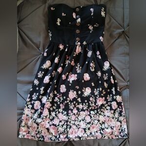 I am Selling This Colorful Dress, It Is A Size 1 And Has Only Been Worn Once!